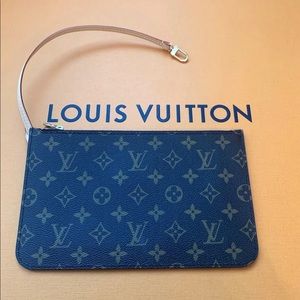 Louis Vuitton Neverfull Pouch Wristlet Crossbody